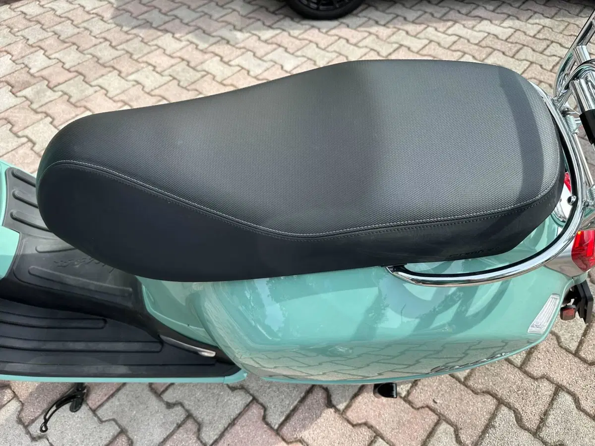 Vespa GTS 310 Edizione Ottantesimo (2026) (8)