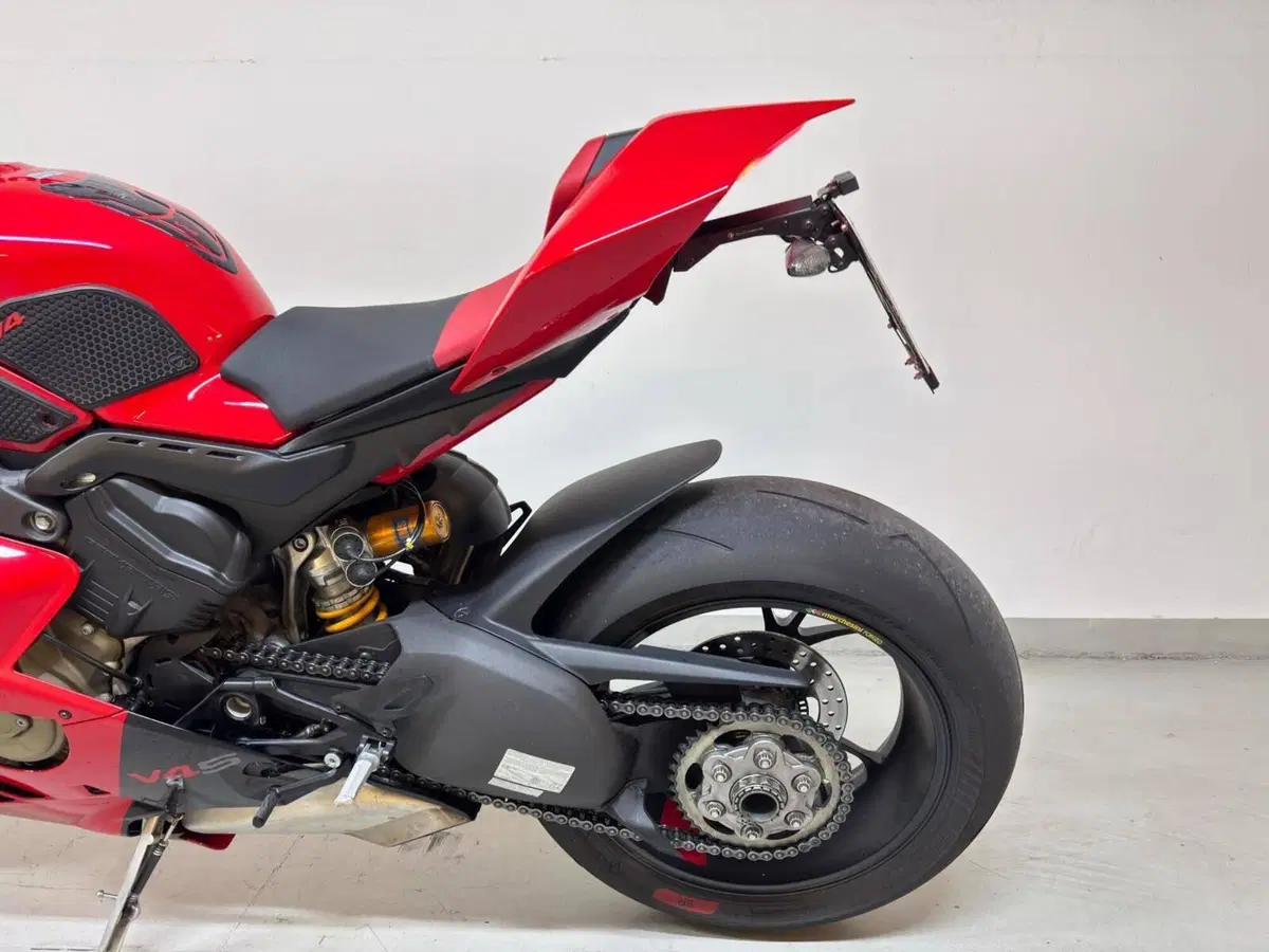 Ducati Panigale V4 S (2022 - 24) (14)