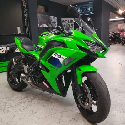 Kawasaki Ninja 650 (2025 - 26) usata