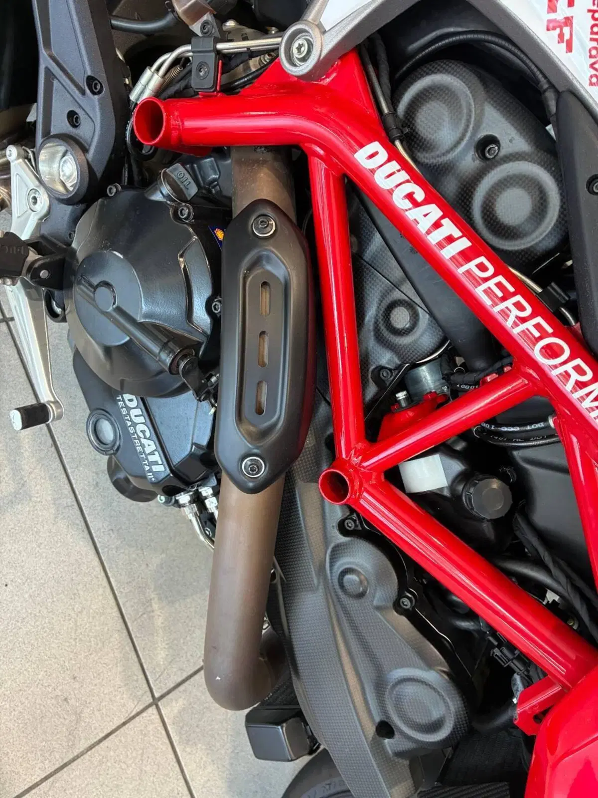 Ducati Hypermotard 939 SP (2016 - 18) (6)