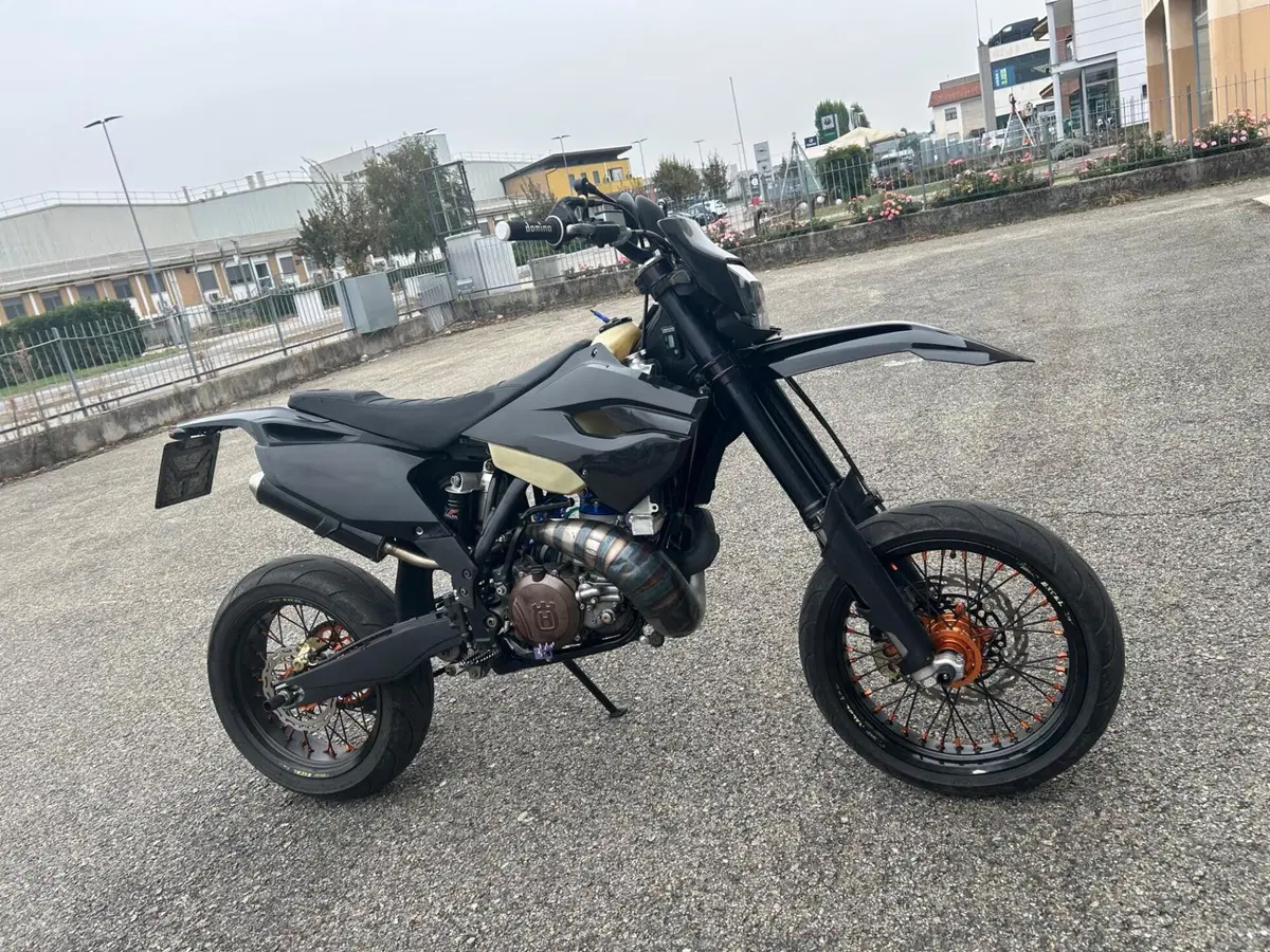 Husqvarna TE 300 (2015) (2)