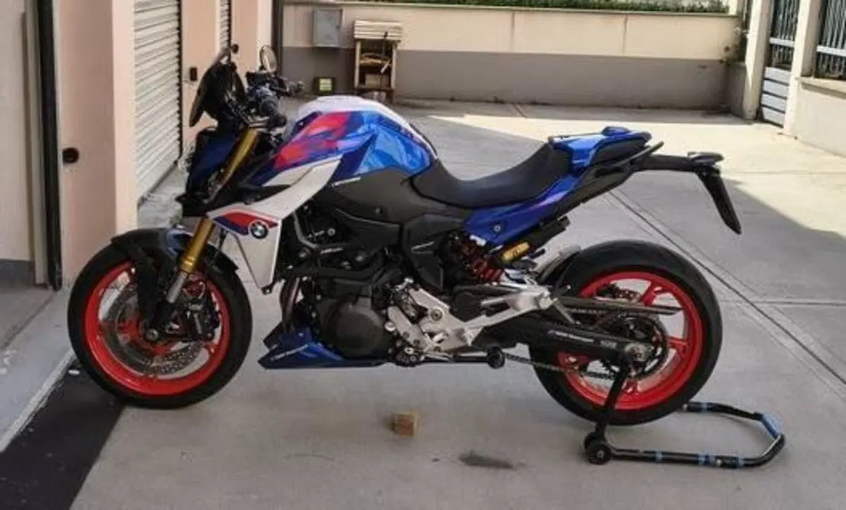 Bmw F 900 R (2025 - 27) (12)