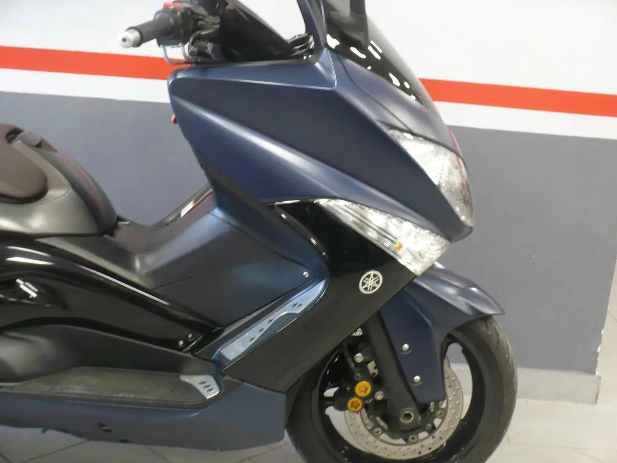 Yamaha T-Max 500 Tech Max (2011 - 13) (6)