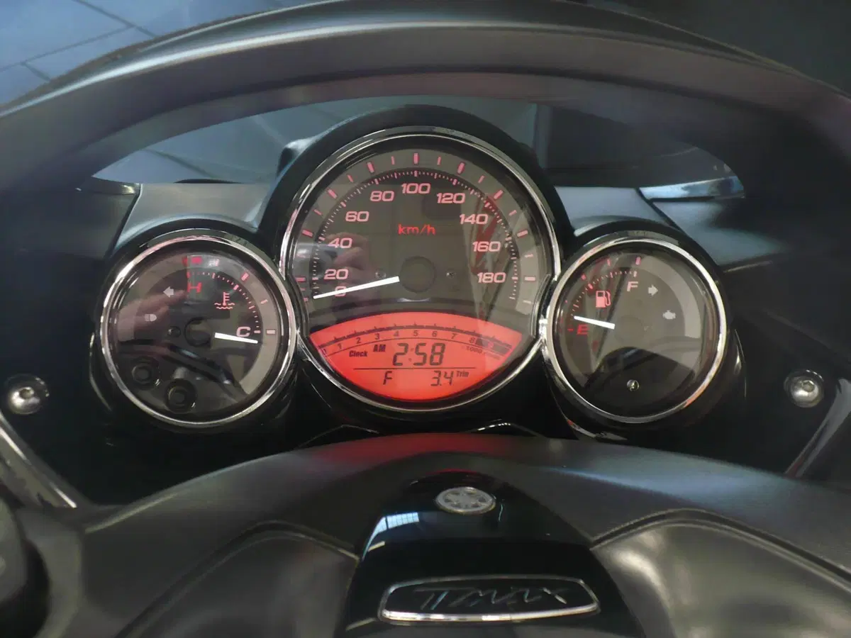 Yamaha T-Max 500 Tech Max (2011 - 13) (8)