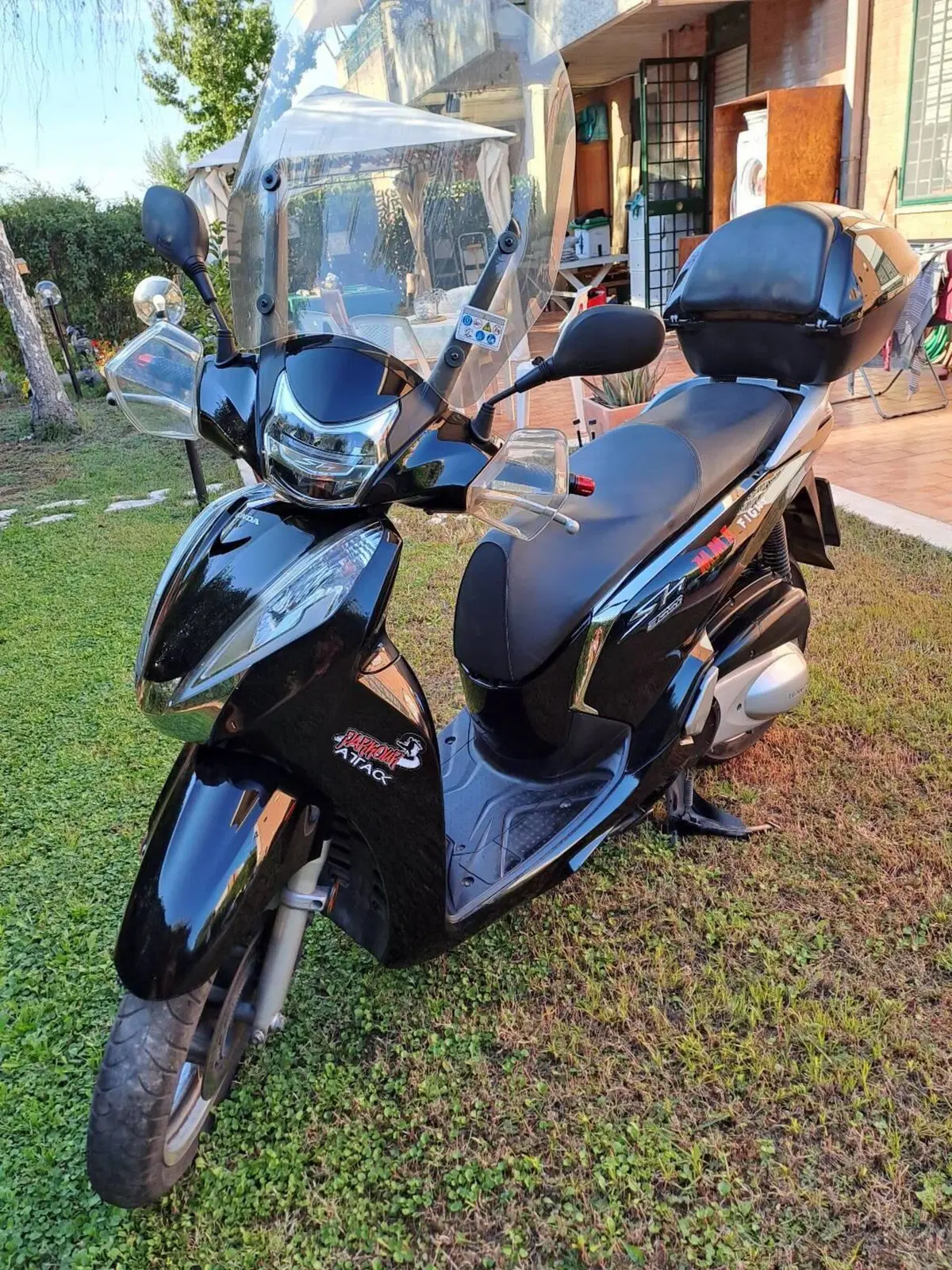 Honda SH 300 i ABS (2016 - 20) (4)
