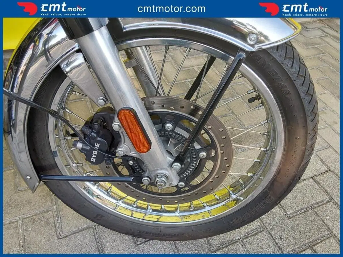 Royal Enfield Classic 350 (2021 - 26) (8)
