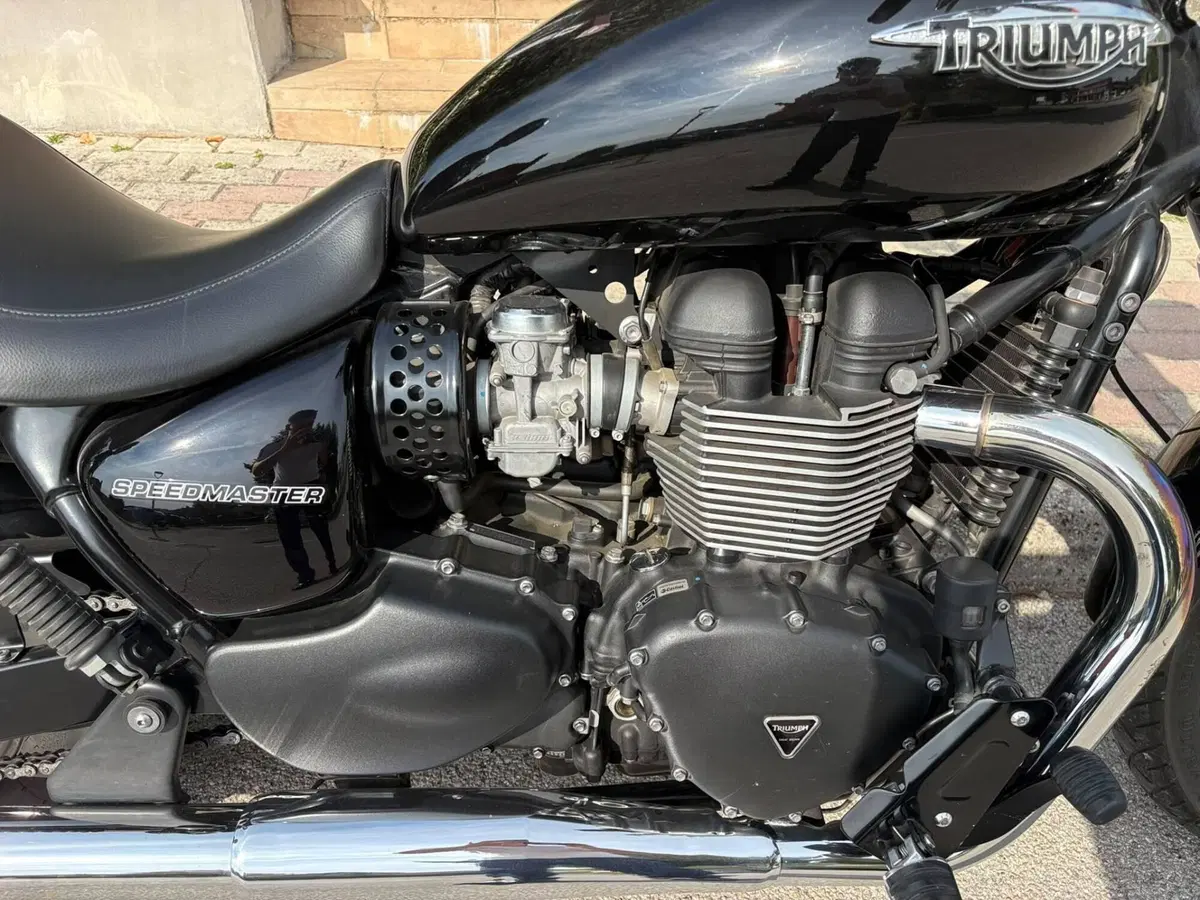 Triumph Speedmaster 865 (2010 - 17) (3)