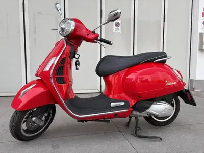 Vespa GTS 300 Super (2023 - 24) usata
