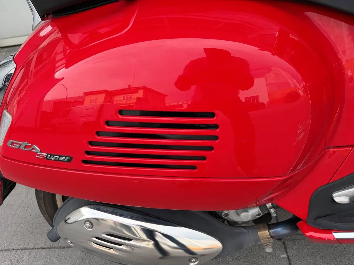 Vespa GTS 300 Super (2023 - 24) (3)