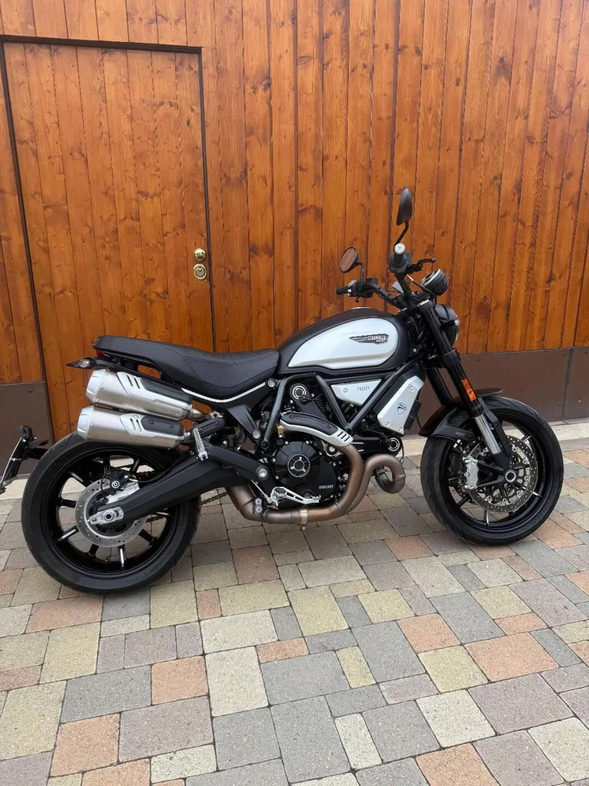Ducati Scrambler 1100 Dark Pro (2020 - 24) (6)