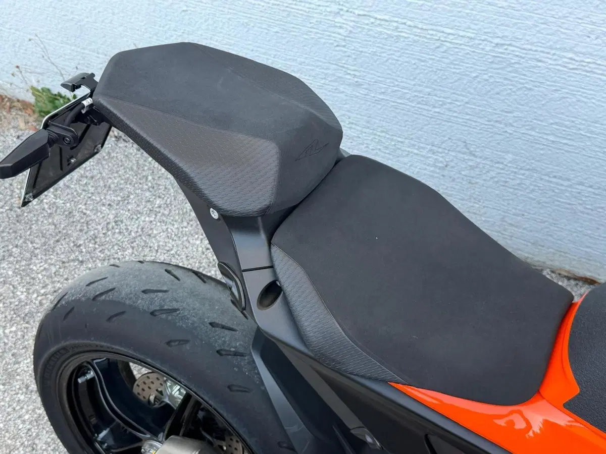 KTM 1390 Super Duke R (2024 - 26) (7)