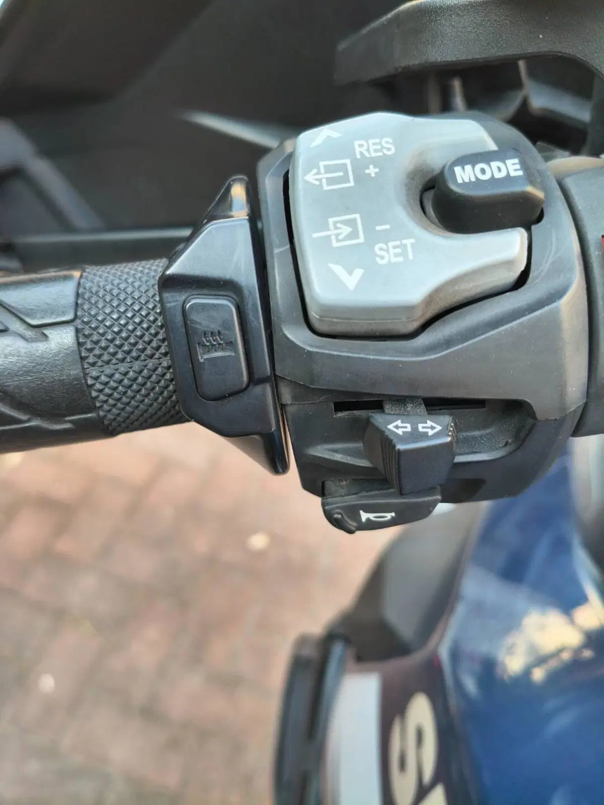 Suzuki V-Strom 1050SE (2023 - 24) (9)