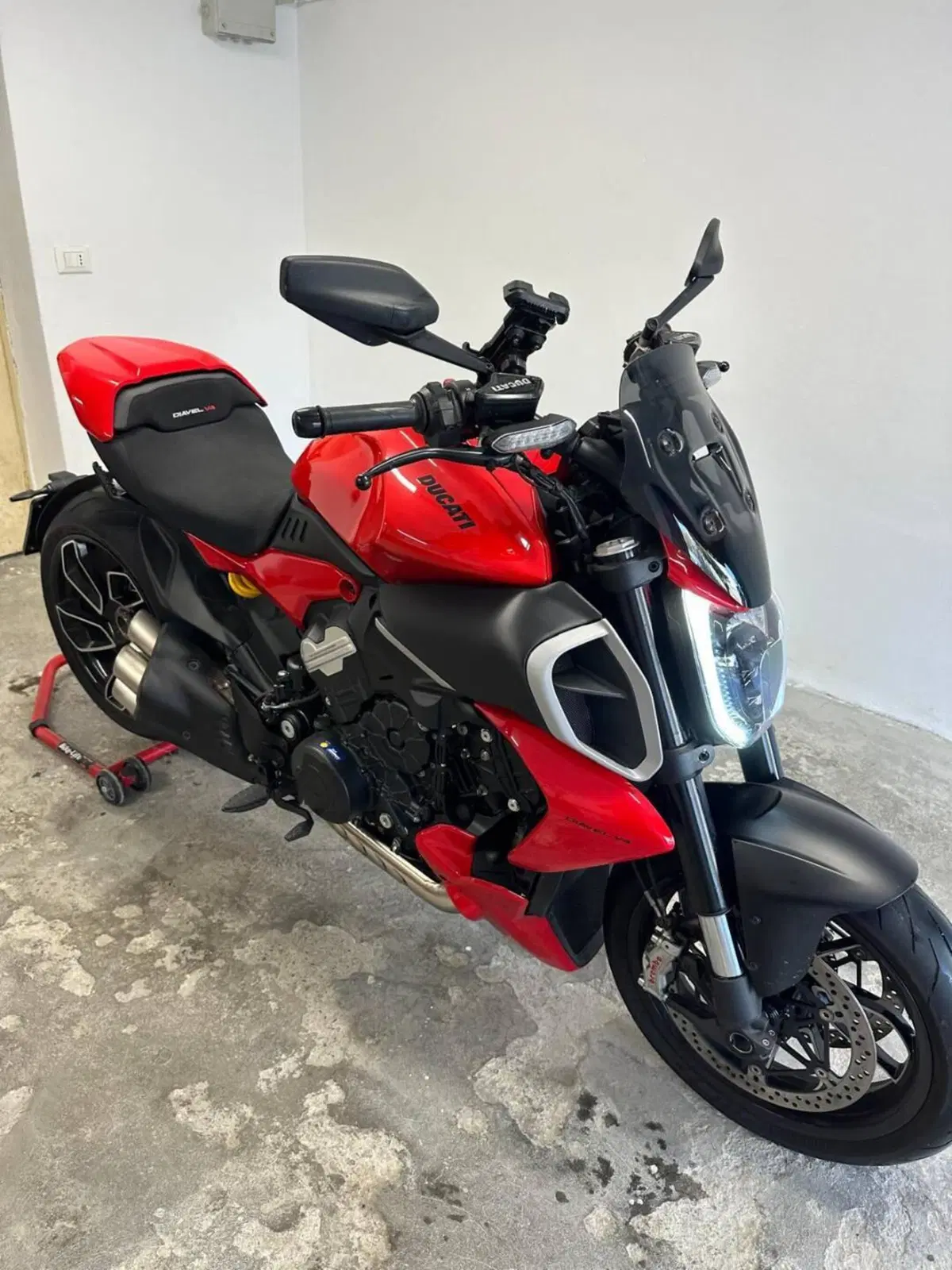Ducati Diavel V4 (2023 - 26) (3)