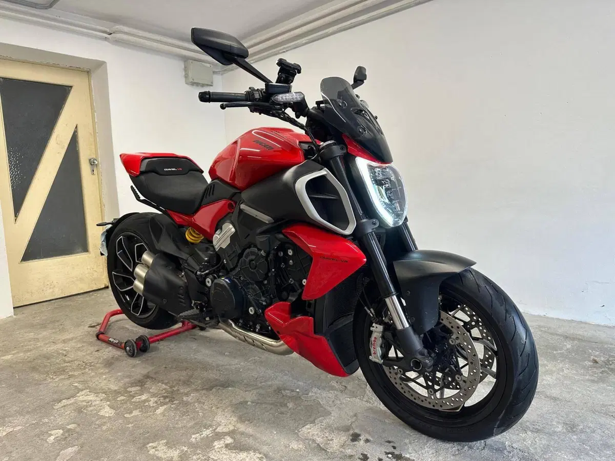 Ducati Diavel V4 (2023 - 26) (6)