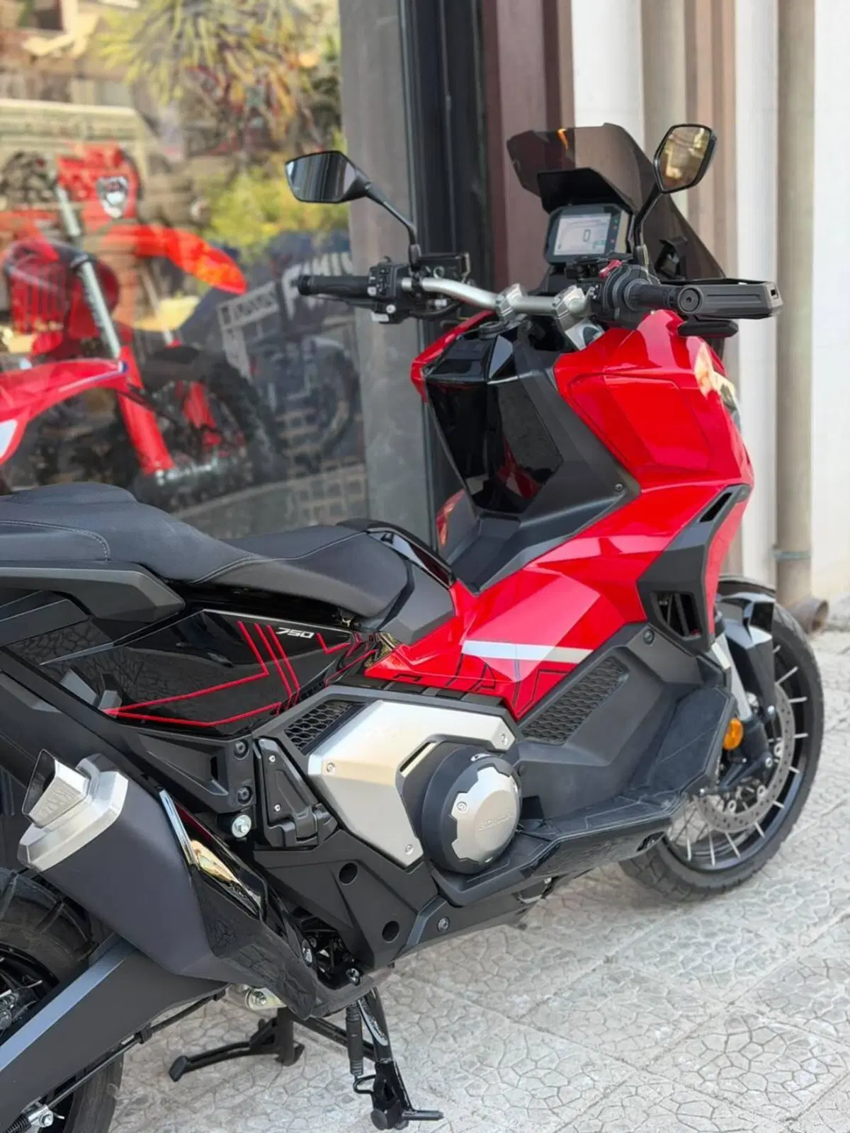 Honda X-ADV 750 DCT (2021 - 24) (3)