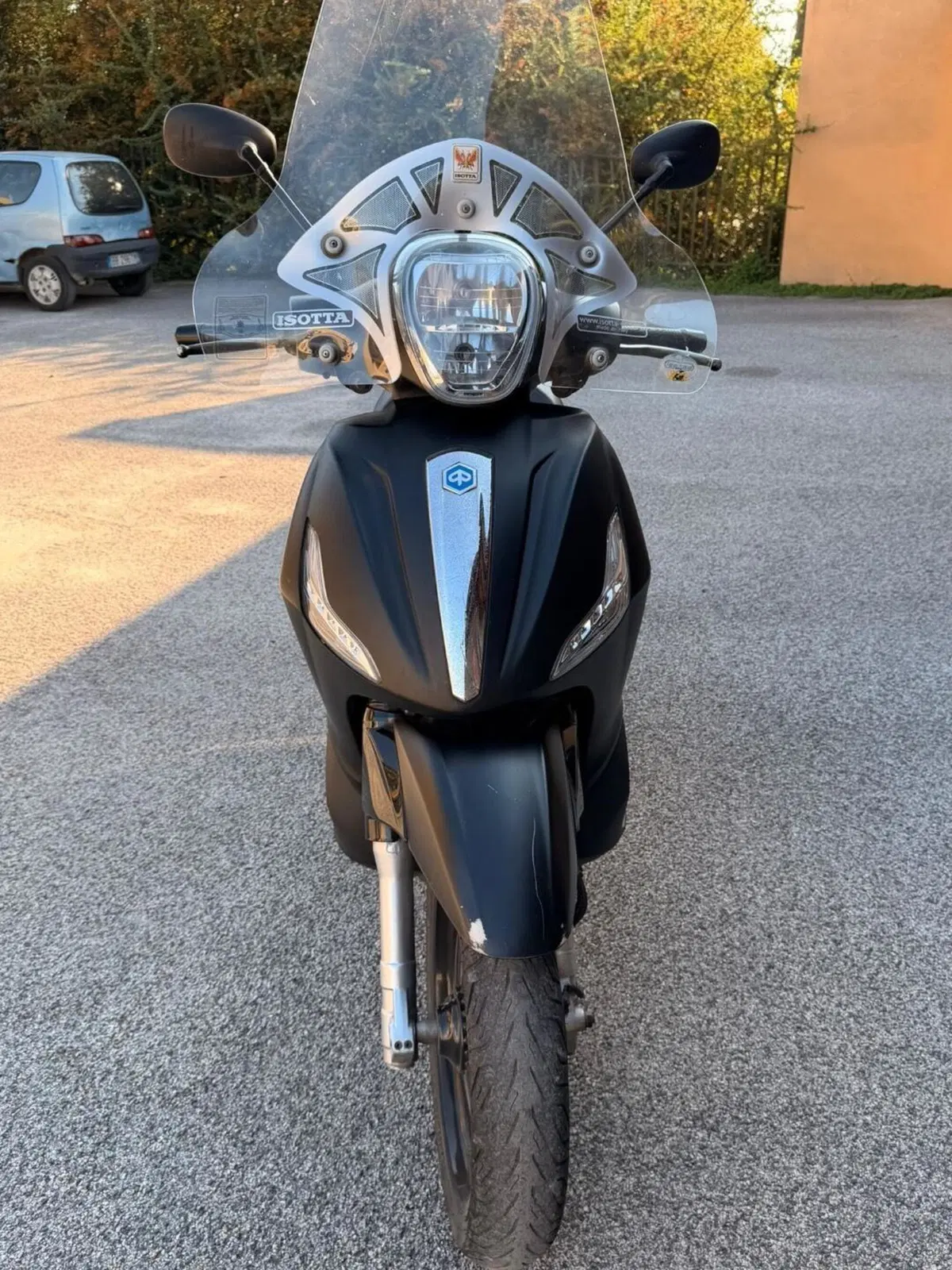 Piaggio Beverly 300 i.e. ABS-ASR (2016 - 20) (3)
