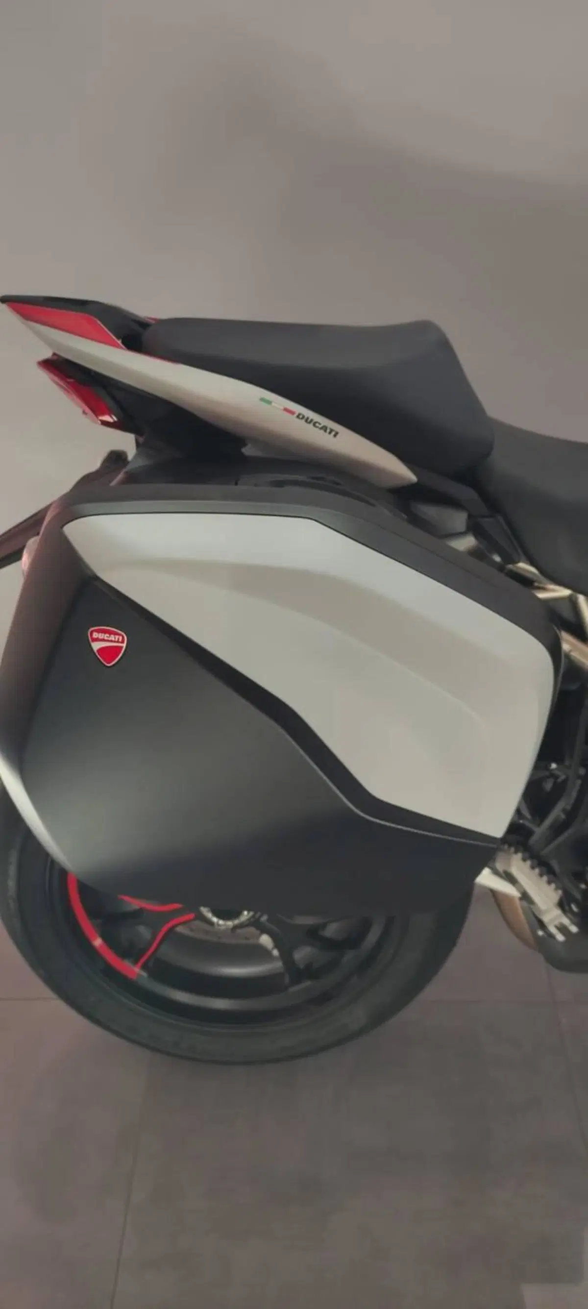 Ducati Multistrada V4 RS (2024 - 25) (5)