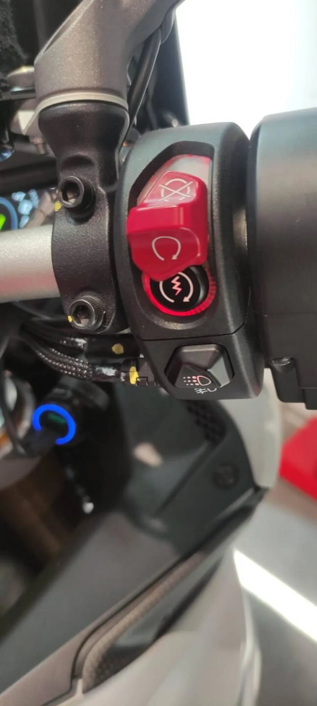 Ducati Multistrada V4 RS (2024 - 25) (8)