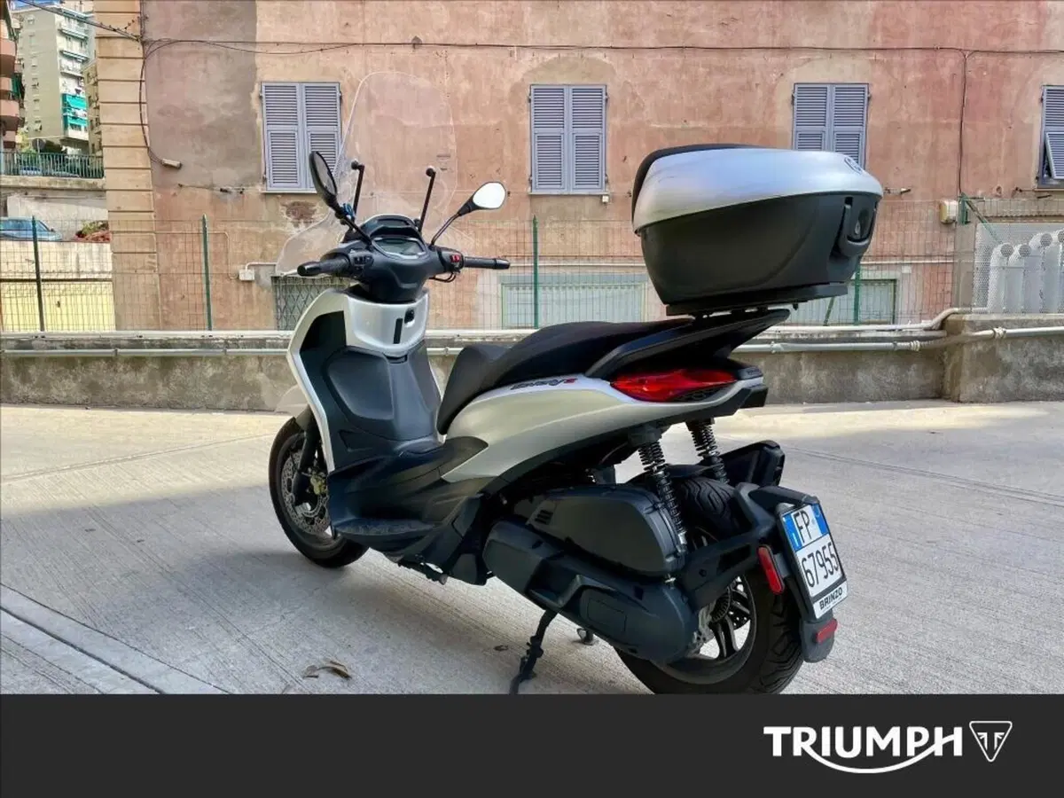 Piaggio Beverly 400 S ABS-ASR (2021 - 24) (5)