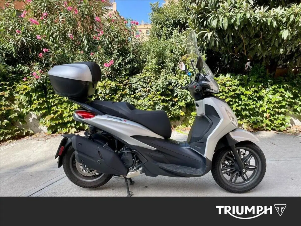 Piaggio Beverly 400 S ABS-ASR (2021 - 24) (2)