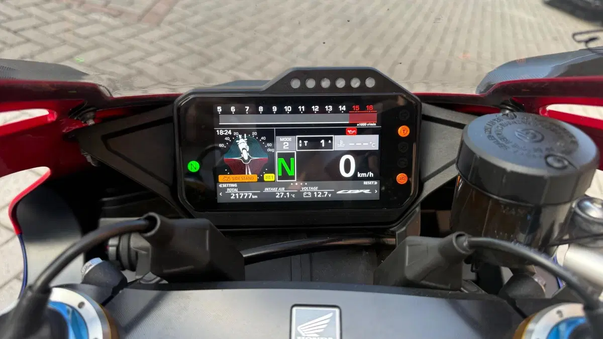 Honda CBR 1000 RR-R Fireblade SP (2020 - 21) (6)