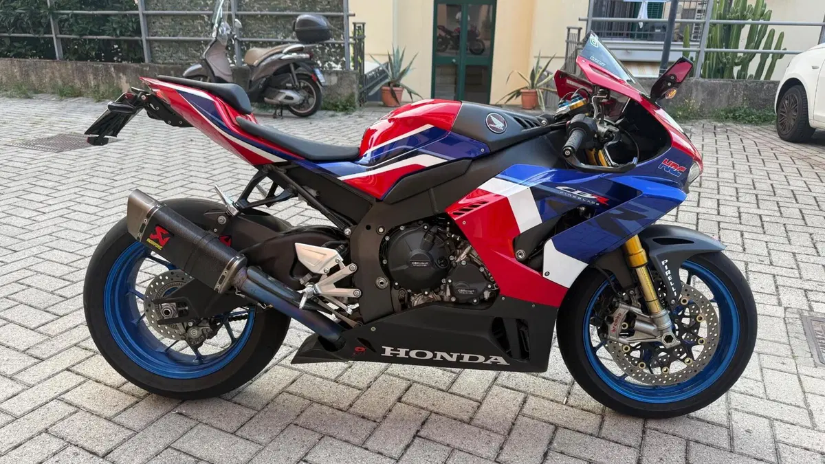 Honda CBR 1000 RR-R Fireblade SP (2020 - 21) (2)