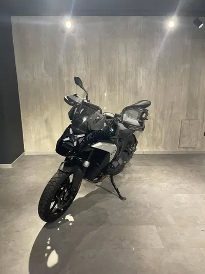 Bmw R 1300 GS Triple Black (2023 - 26) usata