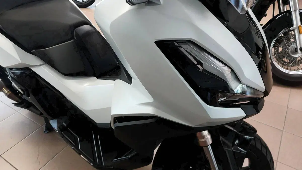 Honda ADV 350 (2022 - 24) (2)