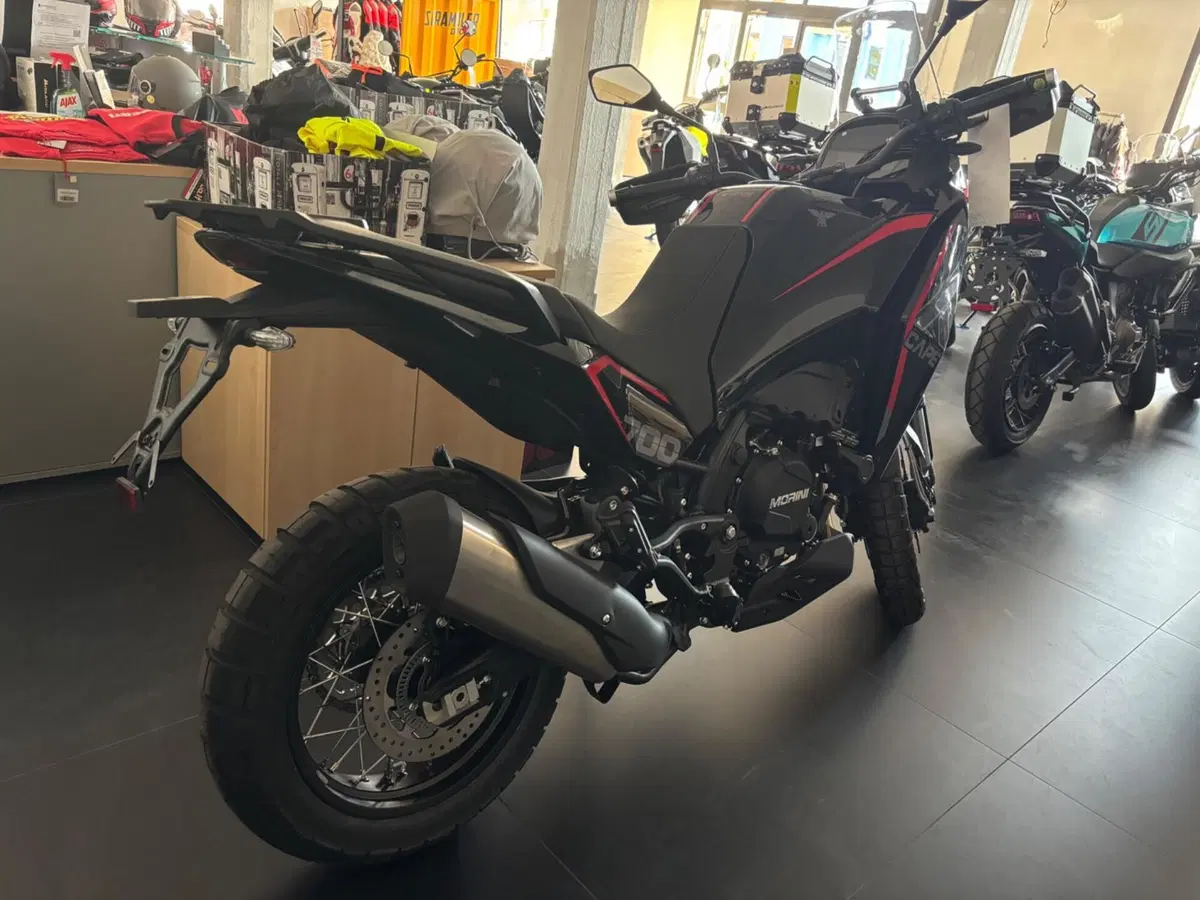 Moto Morini X-Cape 700 Alloy Wheels (2025 - 26) (8)