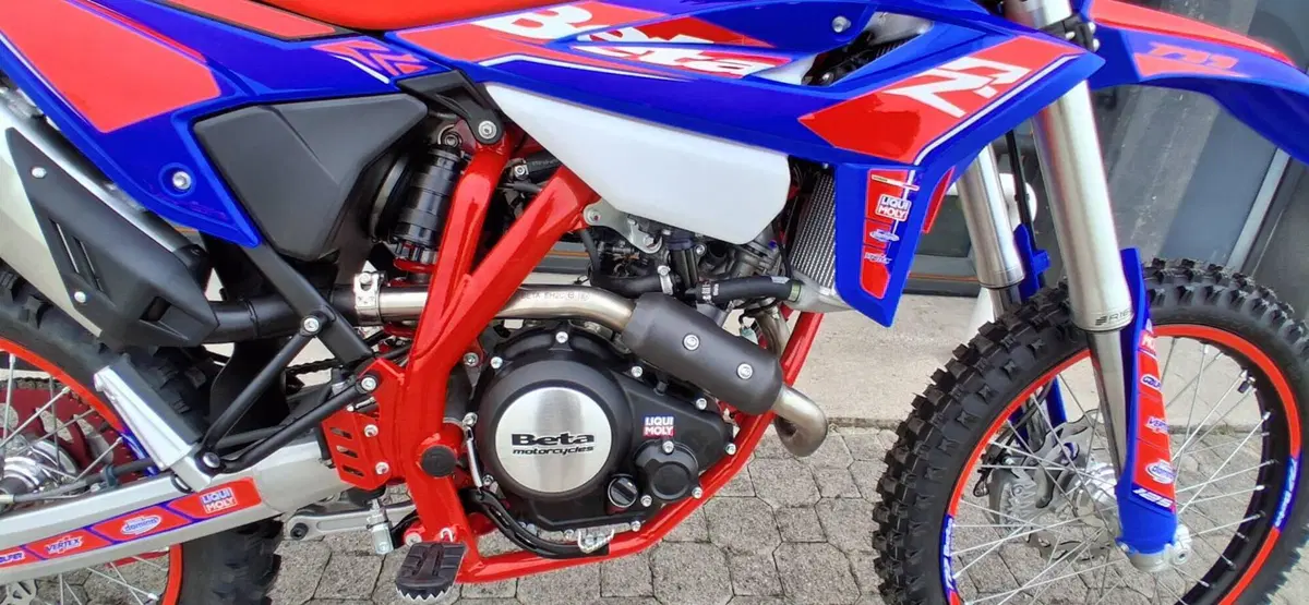 Betamotor RR 125 4T Enduro R (2024 - 26) (2)