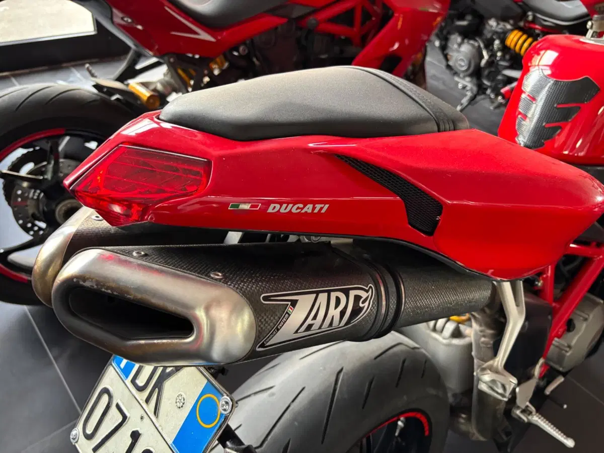Ducati 848 (2007 - 13) (3)