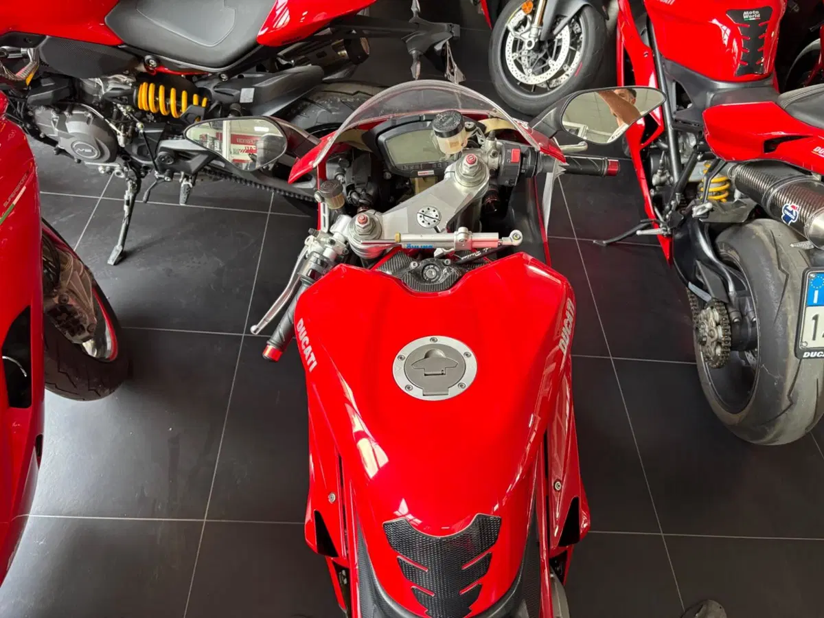 Ducati 848 (2007 - 13) (5)