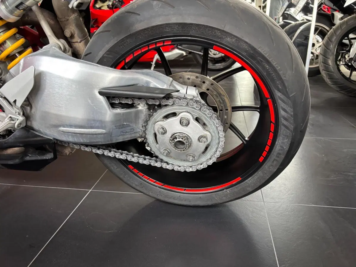 Ducati 848 (2007 - 13) (10)