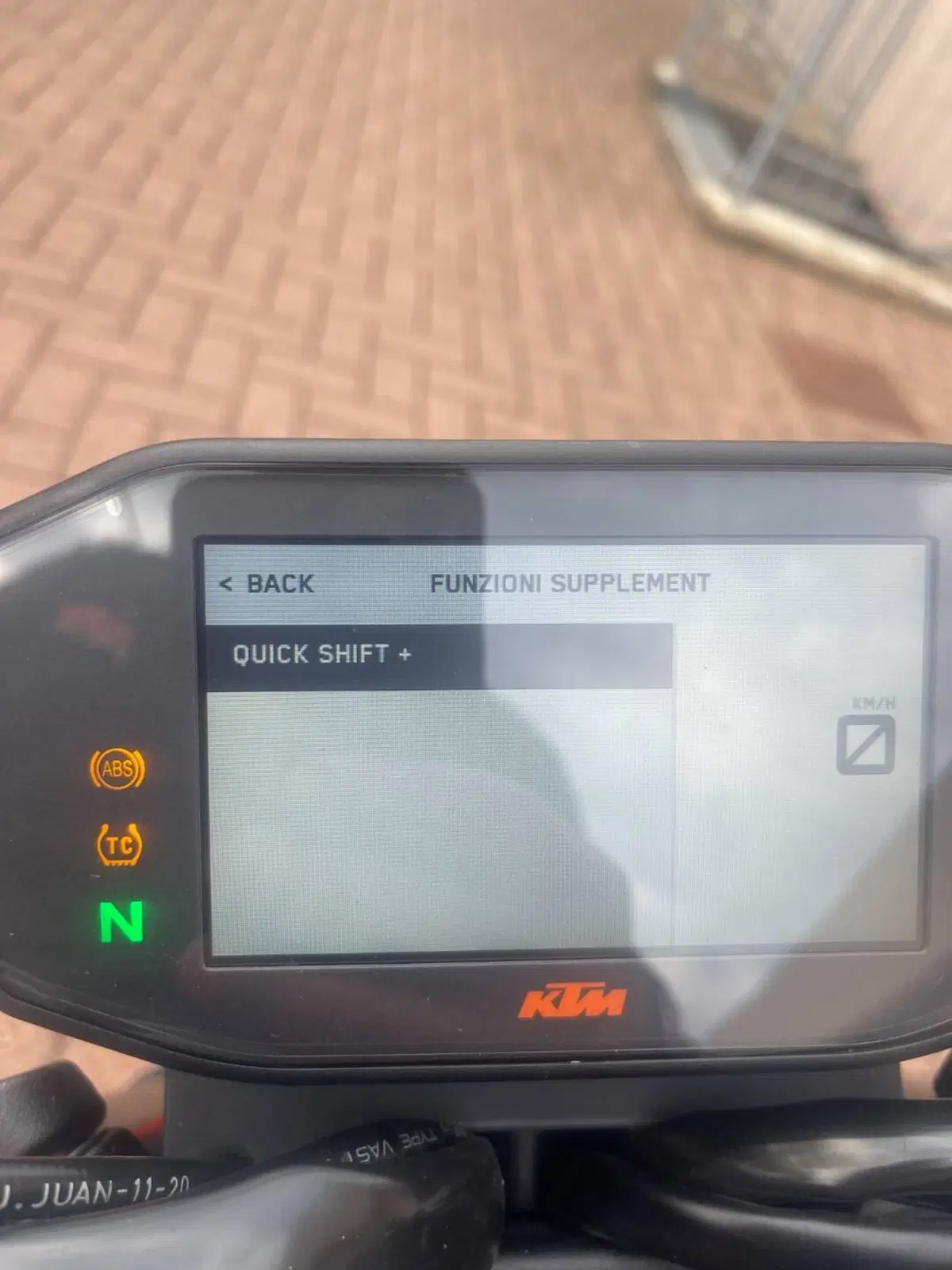 KTM 890 Duke L (2021) (5)