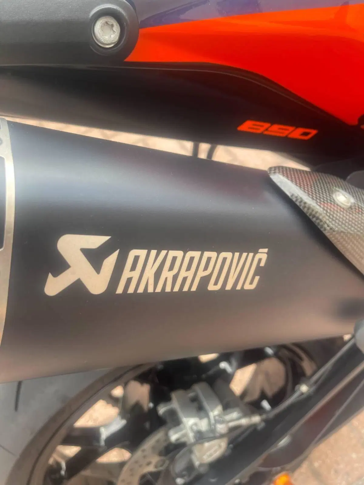 KTM 890 Duke L (2021) (6)