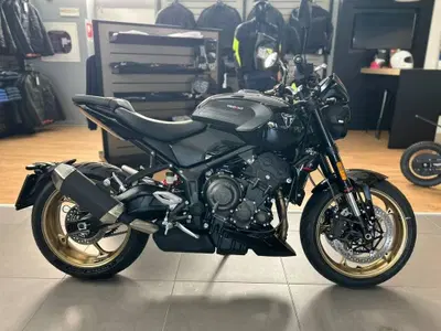 Triumph Trident 800 (2026) usata