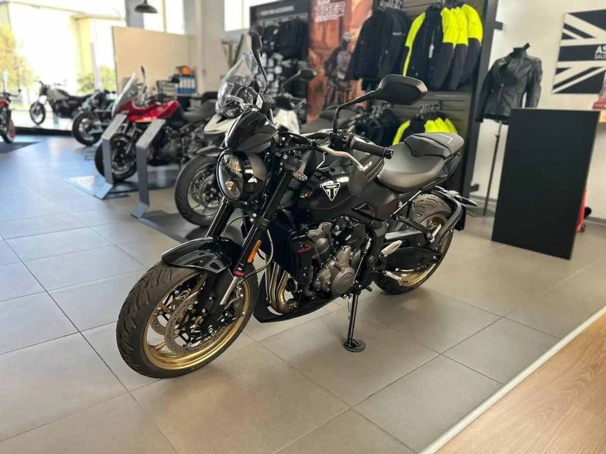 Triumph Trident 800 (2026) (4)