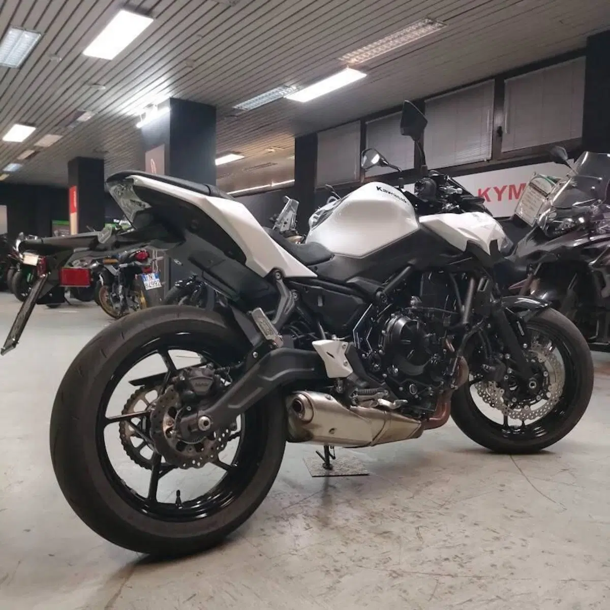 Kawasaki Z 650 (2025 - 27) (7)
