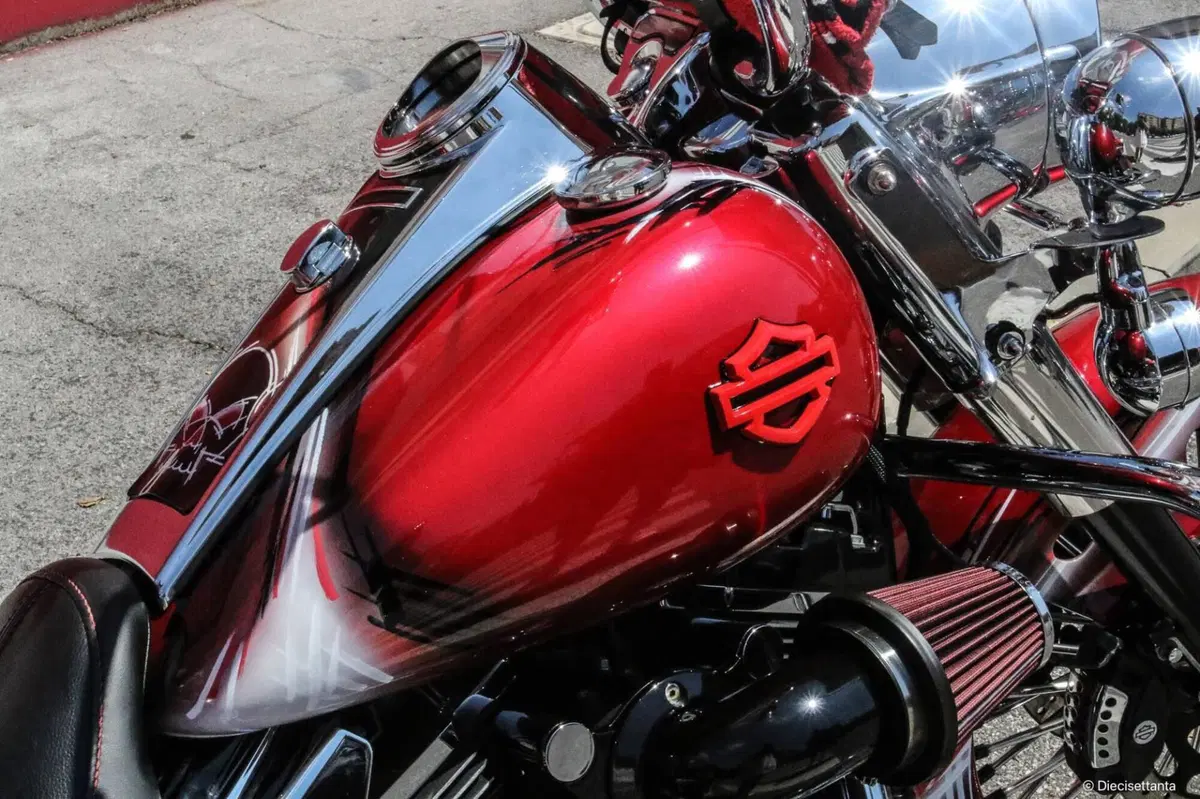 Harley-Davidson 1584 Road King Classic (2007 - 10) - FLHRC (9)
