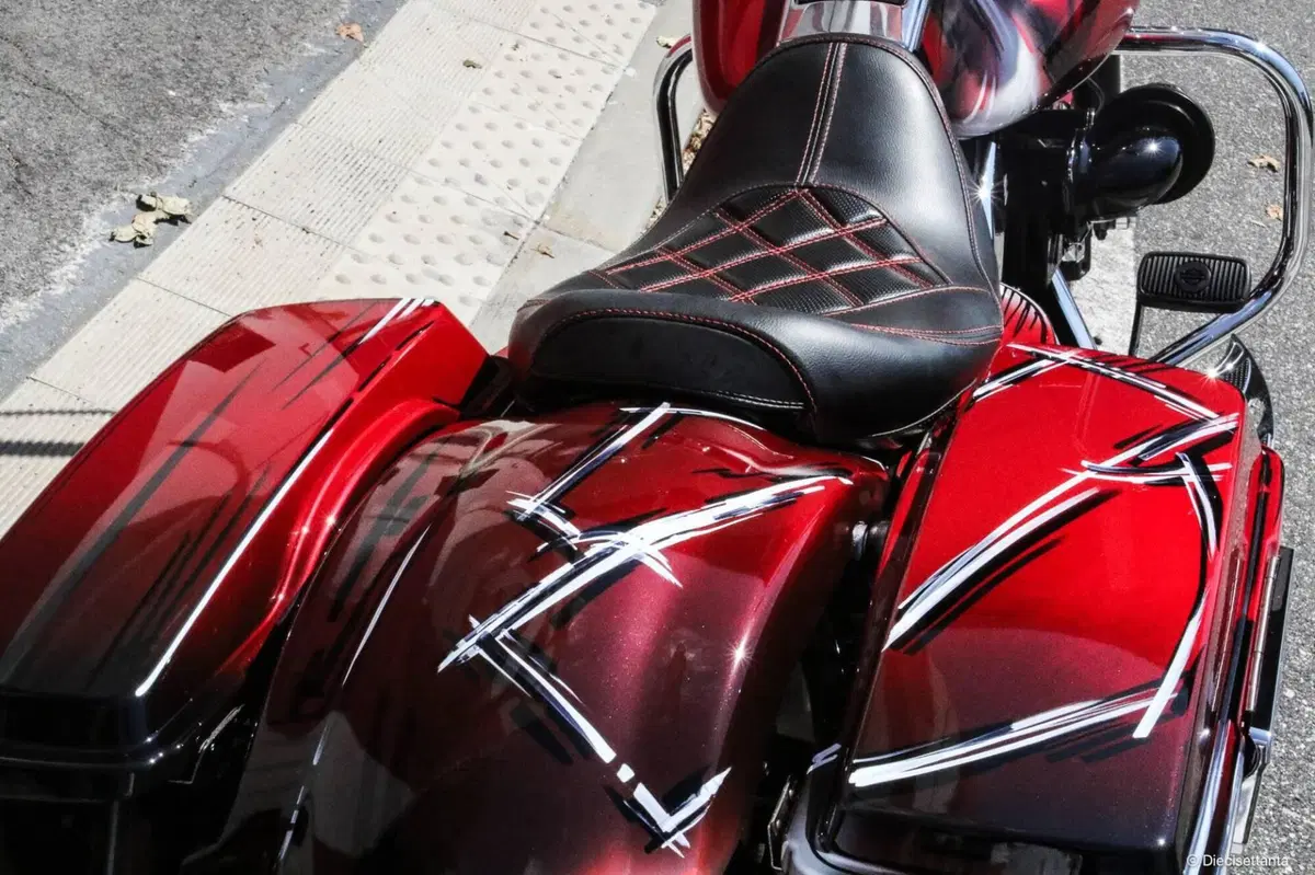 Harley-Davidson 1584 Road King Classic (2007 - 10) - FLHRC (10)