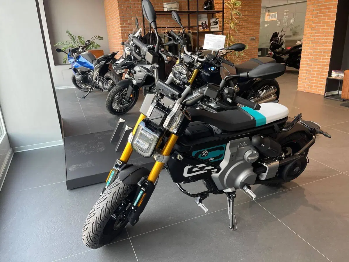 Bmw CE 02 AM (2024 - 26) (3)