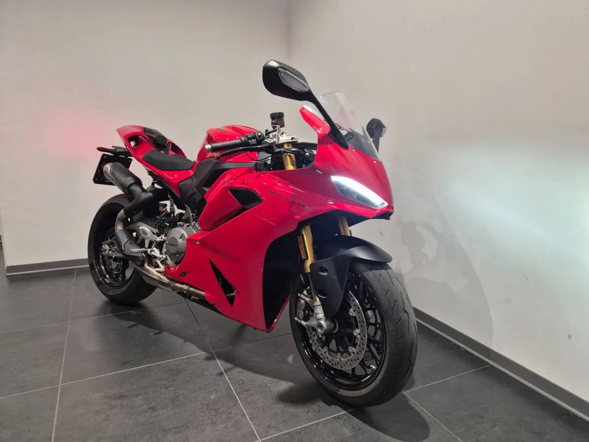 Ducati Panigale V2 S (2025 - 26) (3)