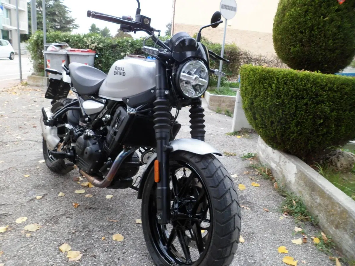 Royal Enfield Guerrilla 450 (2024 - 26) (2)