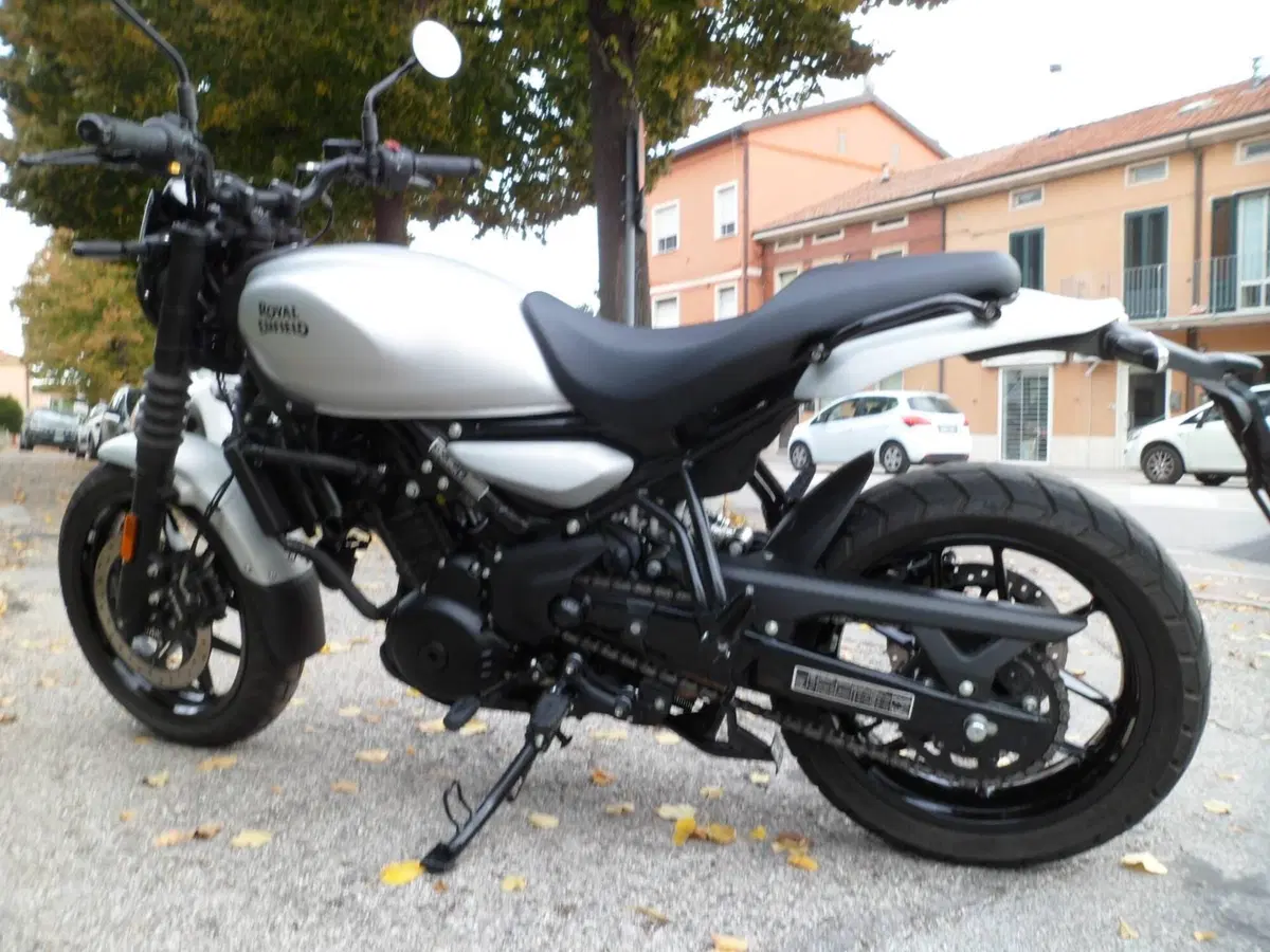Royal Enfield Guerrilla 450 (2024 - 26) (4)