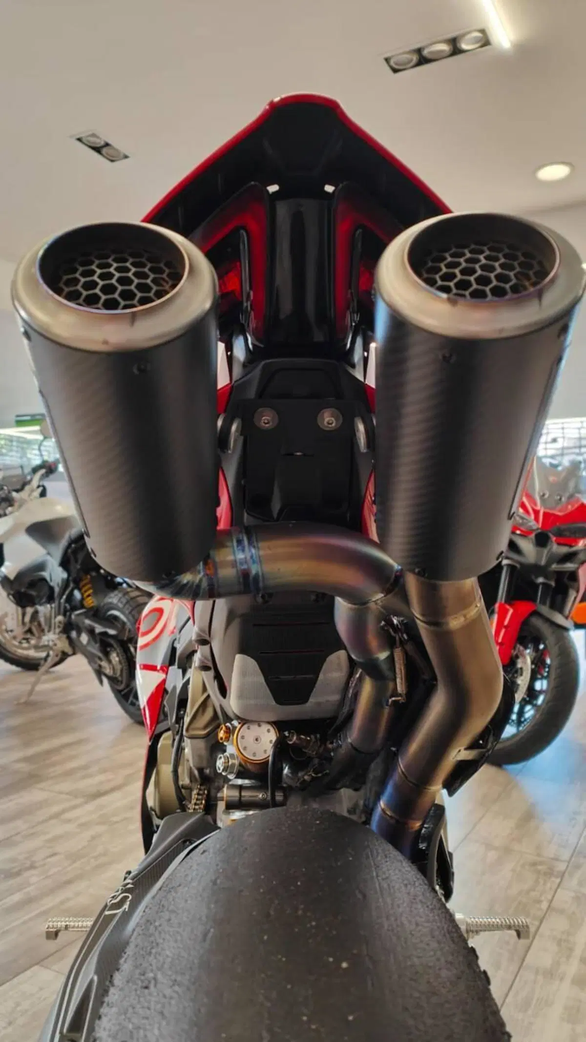 Ducati Panigale V4 (2025 - 26) (12)