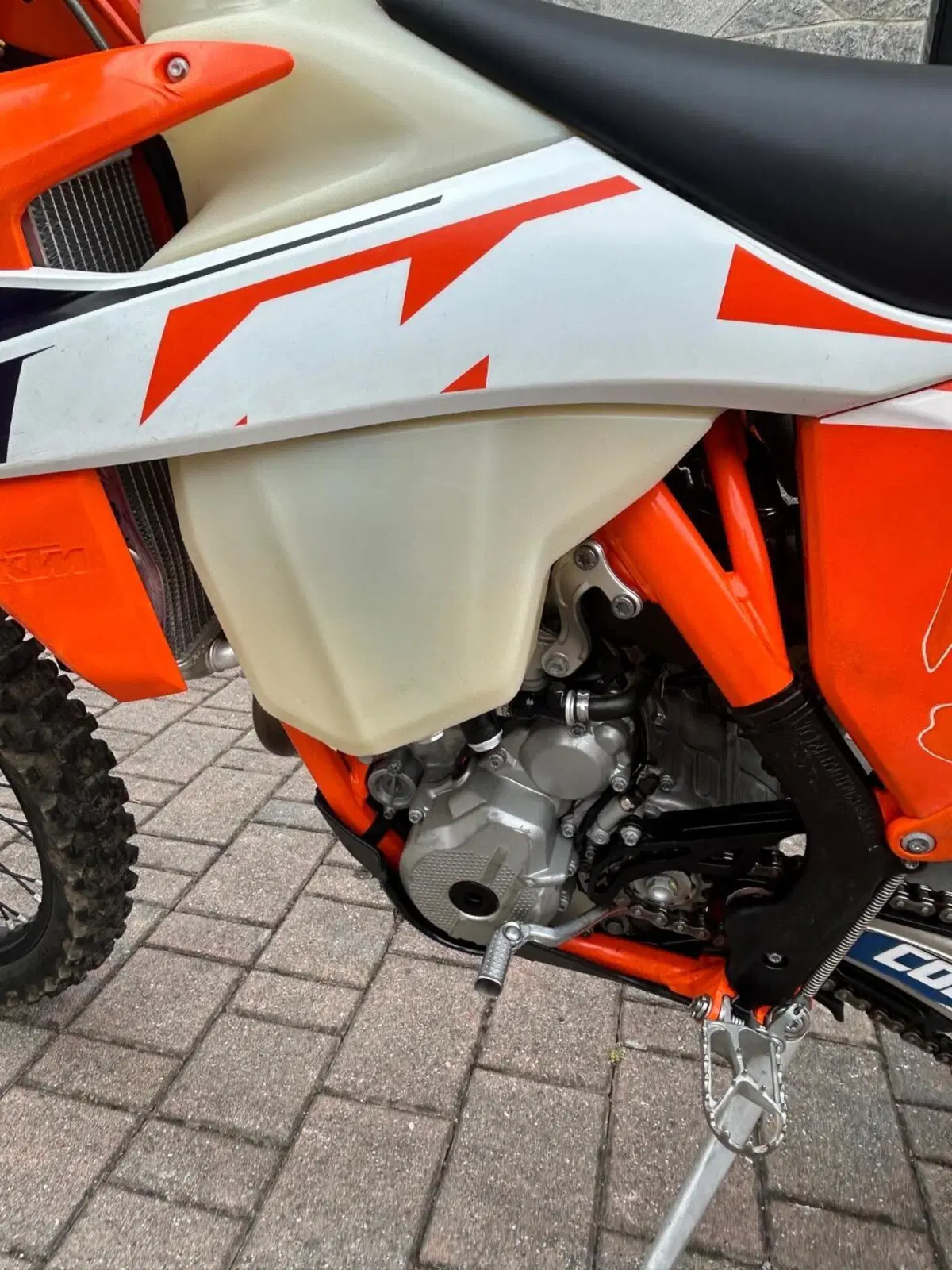KTM 250 EXC TBI (2024) (3)