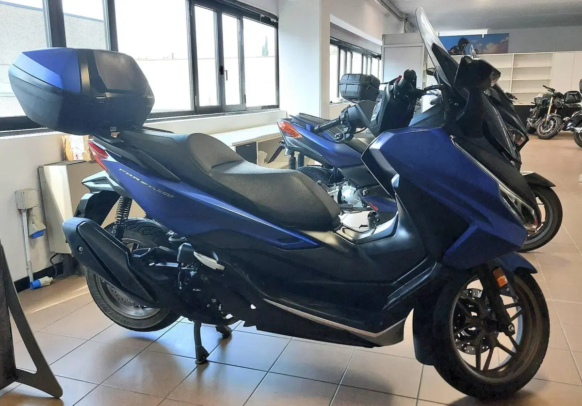 Honda Forza 350 Deluxe (2022 - 24) (4)
