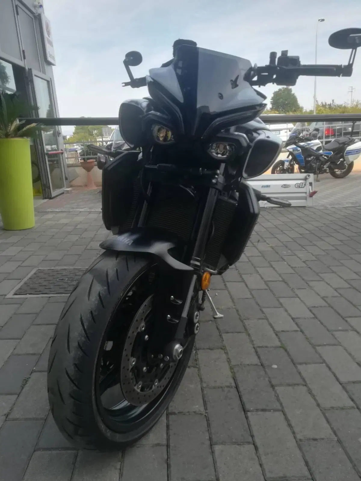 Yamaha MT-10 (2022 - 26) (2)
