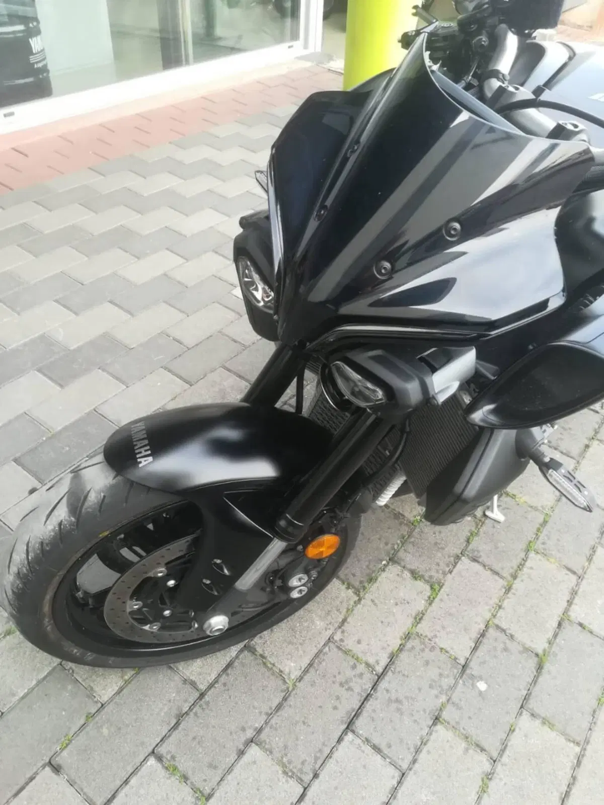 Yamaha MT-10 (2022 - 26) (7)