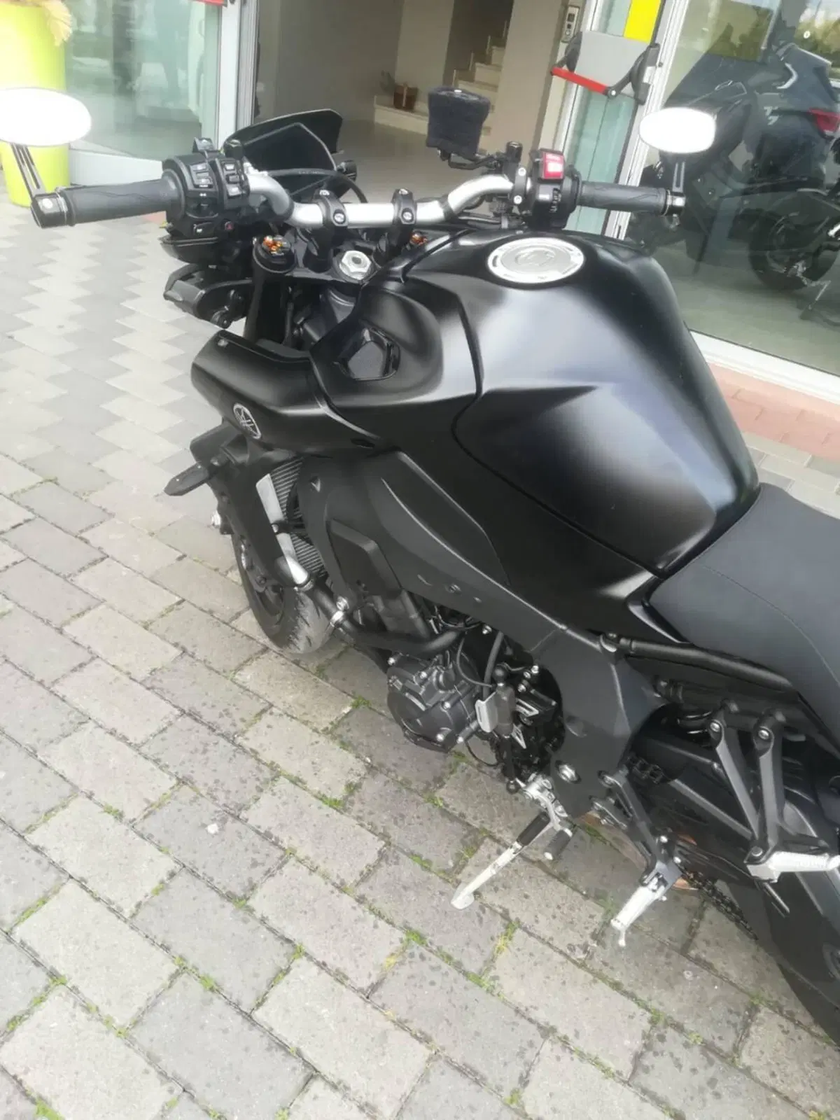 Yamaha MT-10 (2022 - 26) (10)